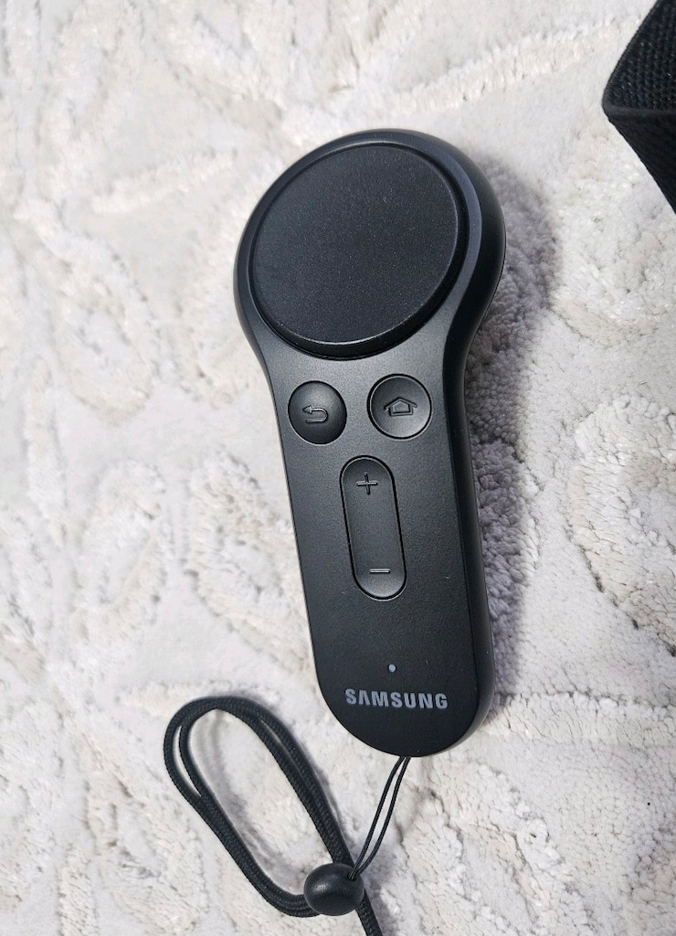Samsung SM-R324 Gear VR Kumandalı Sanal Gerçeklik Gözlüğü - Sadece sam - 2