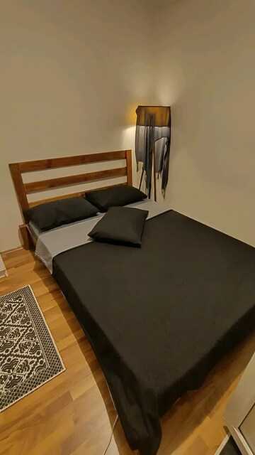 Çift Kişilik Masif Ahşap Karyola ve Yaysız Ortopedik Yatak