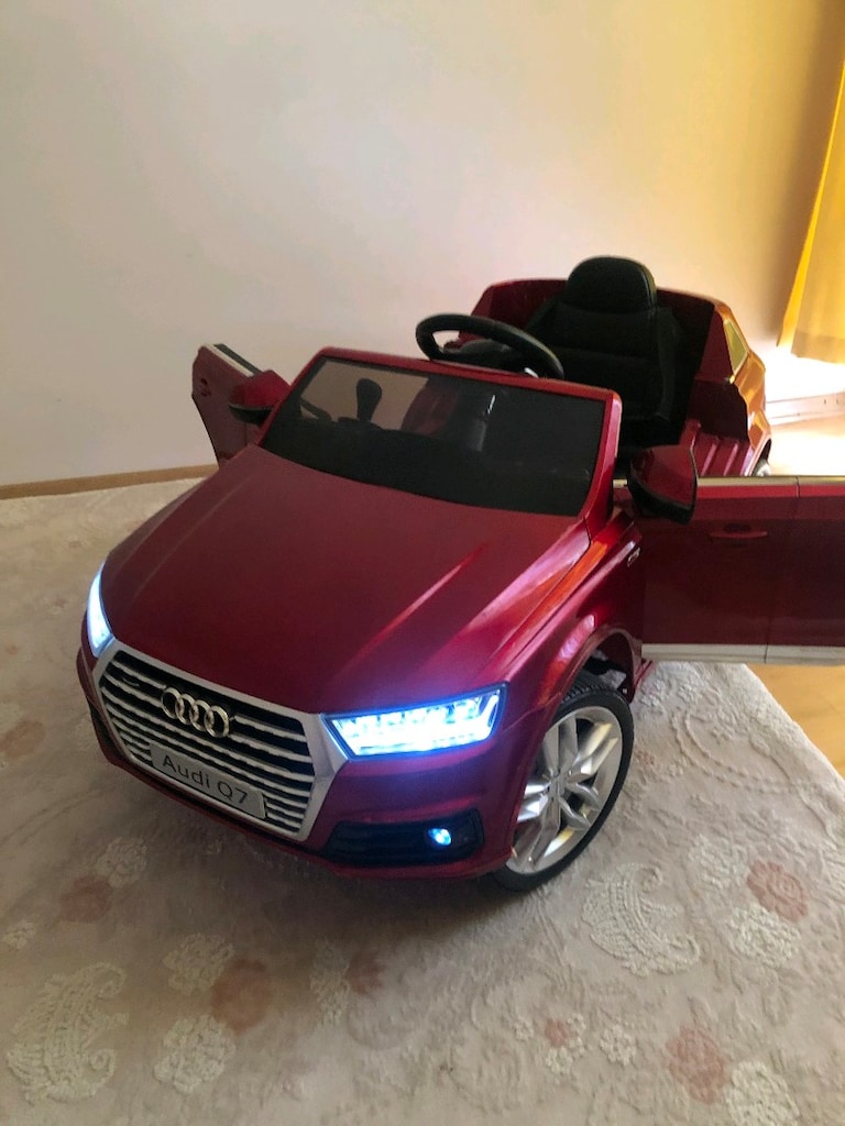 Orijinal Lisanslı Q7 Akülü Araba