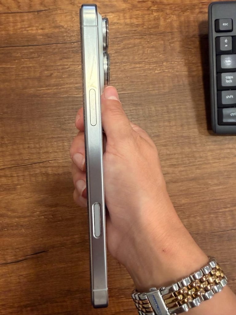 iPhone 16 promax - 4