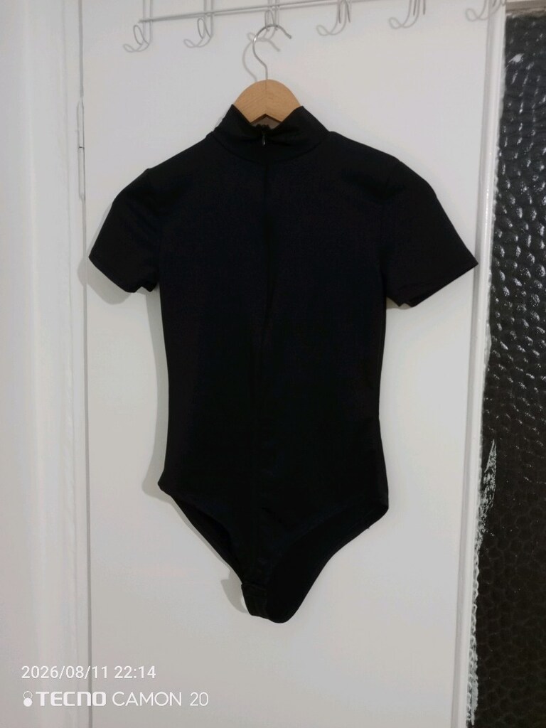 siyah kısa kollu çıtçıtlı bady - 3