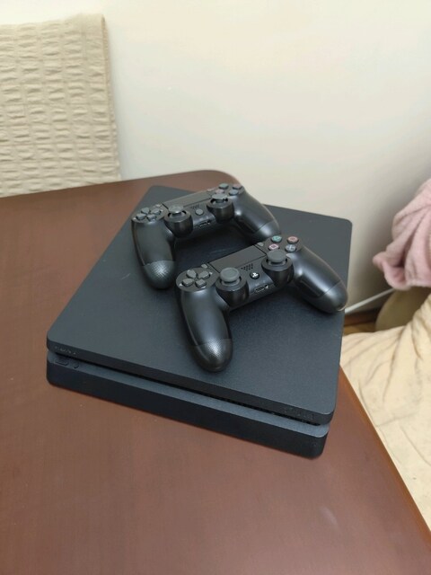 PS4 1TB