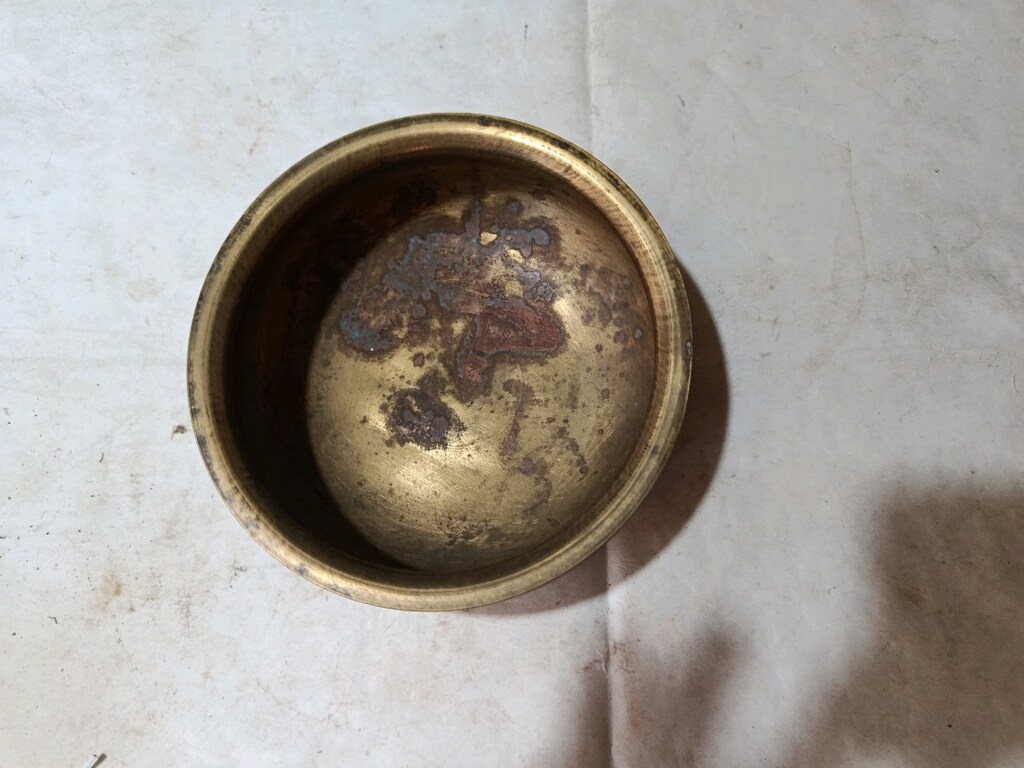 Antika pirinç çivi işlemeli hamam tası - 2