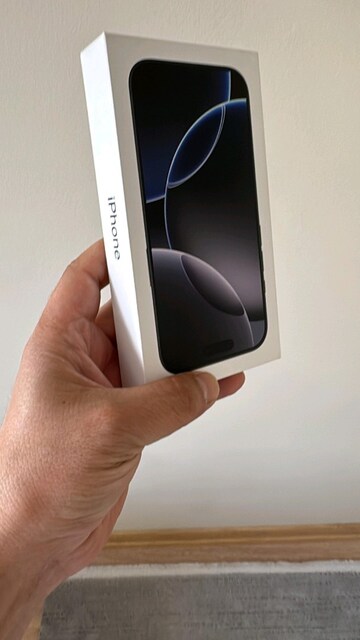 İPHONE 16 PRO MAX ACİL SATILIK 2 ADET