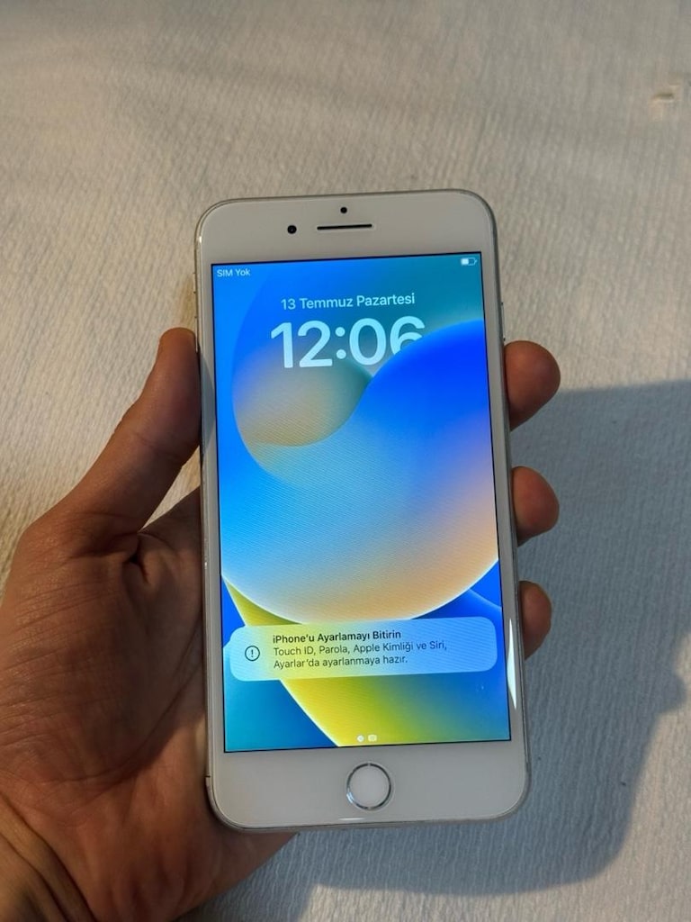IPHONE 8 PLUS 64 GB - 3