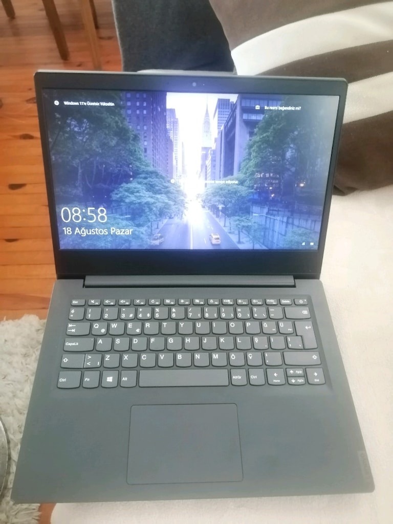 LENOVO BİLGİSAYAR - 4