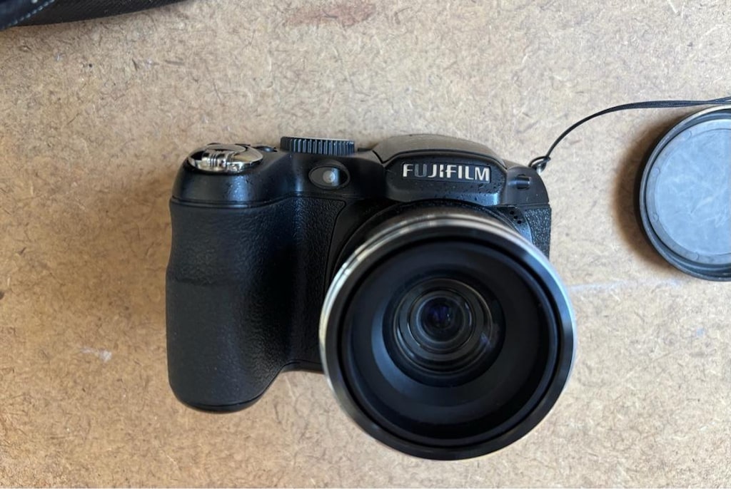 Fujifilm FinePix S2950 14 MP 18x Optik Zoom Dijital Fotoğraf Mak