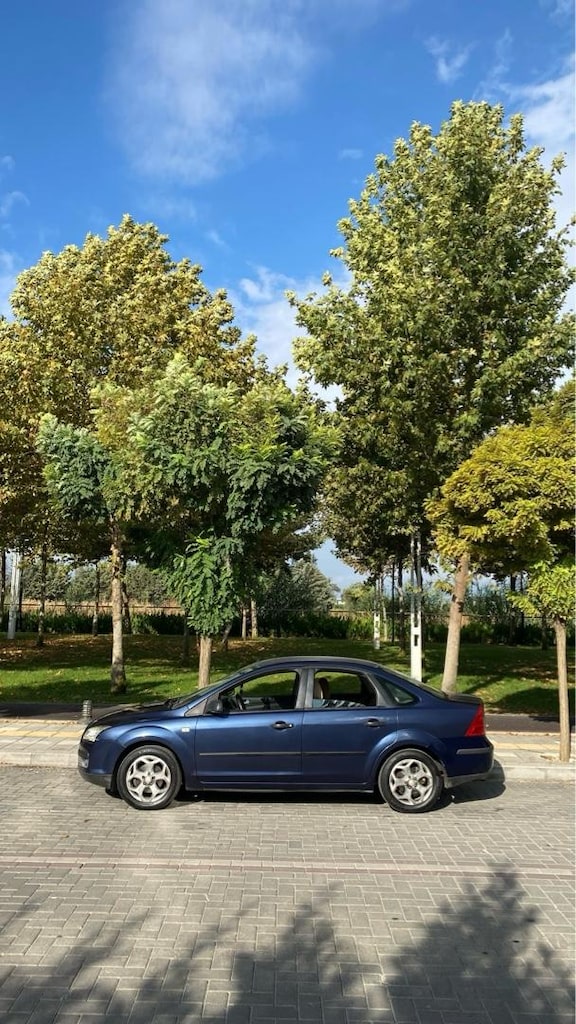 FORD FOCUS 2006 SEDAN - 14