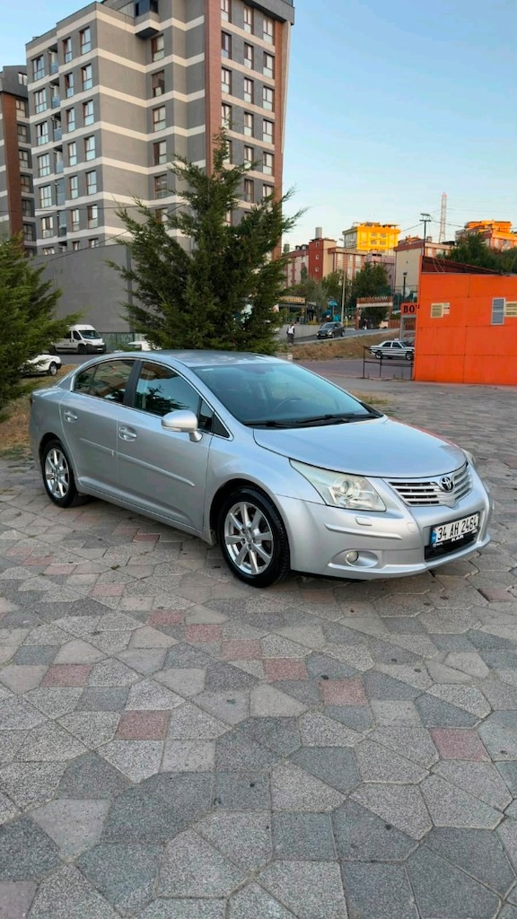 2011 model 83.000km Toyota avensis - 10