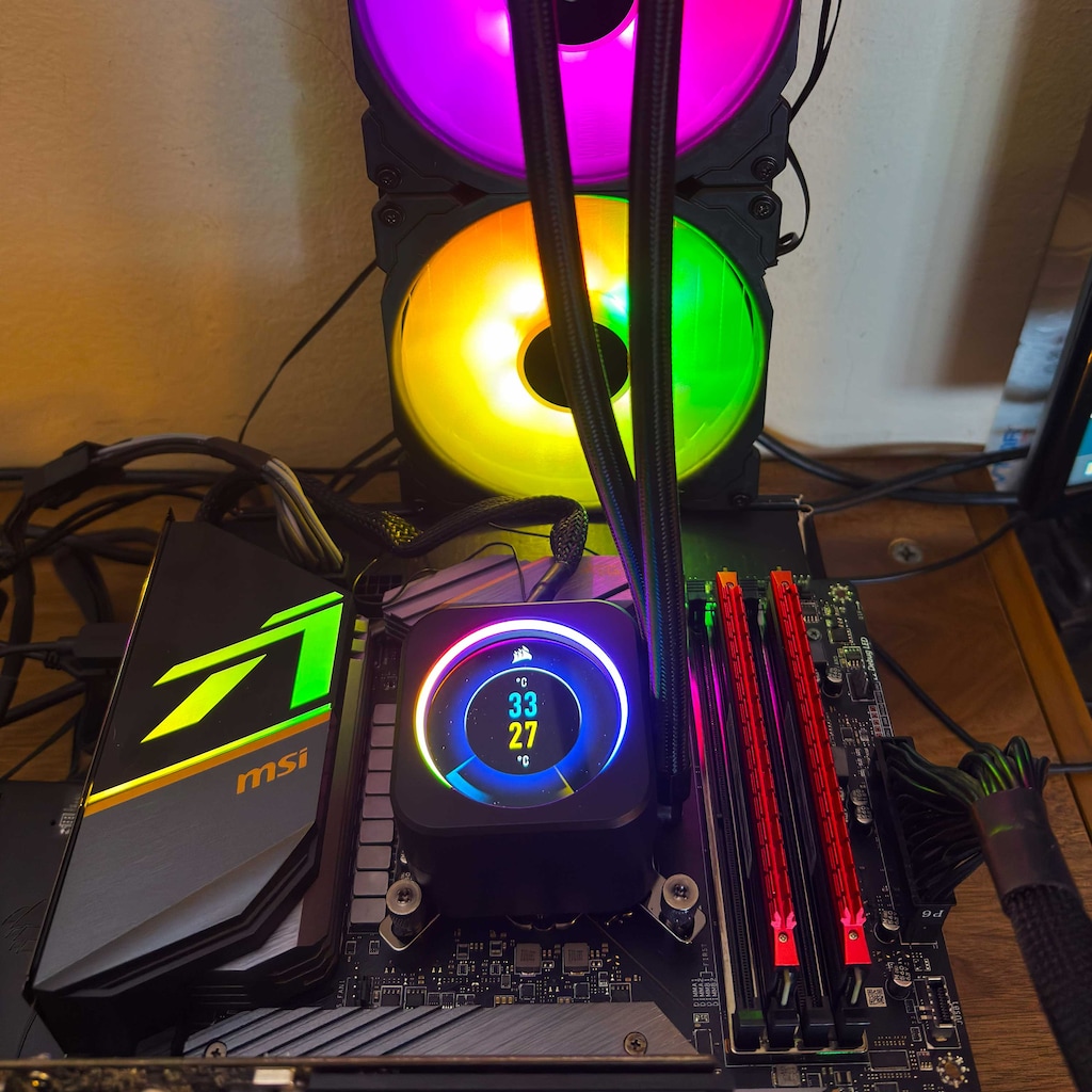 CORSAIR iCUE H115i ELITE CAPELLIX RGB LCD 280mm Sıvı Soğutucu - 3