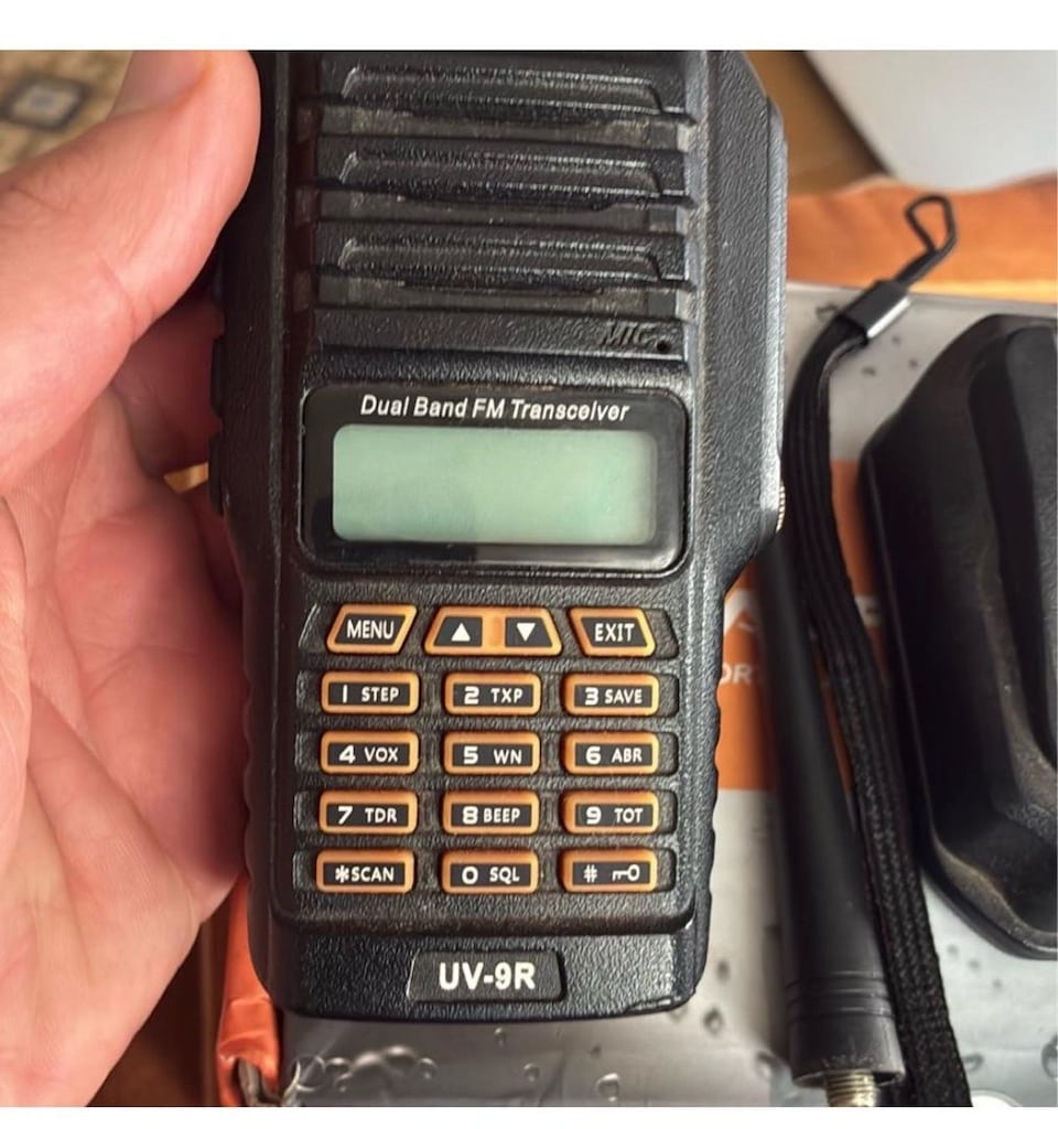 el telsizi baofeng uv9r - 2