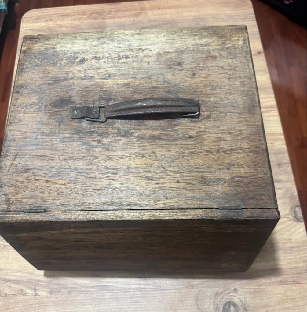 Vintage Ahşap Camlı Vitrin Kutusu / Teşhir Sandığı 32x36x21 cm Masif - 4