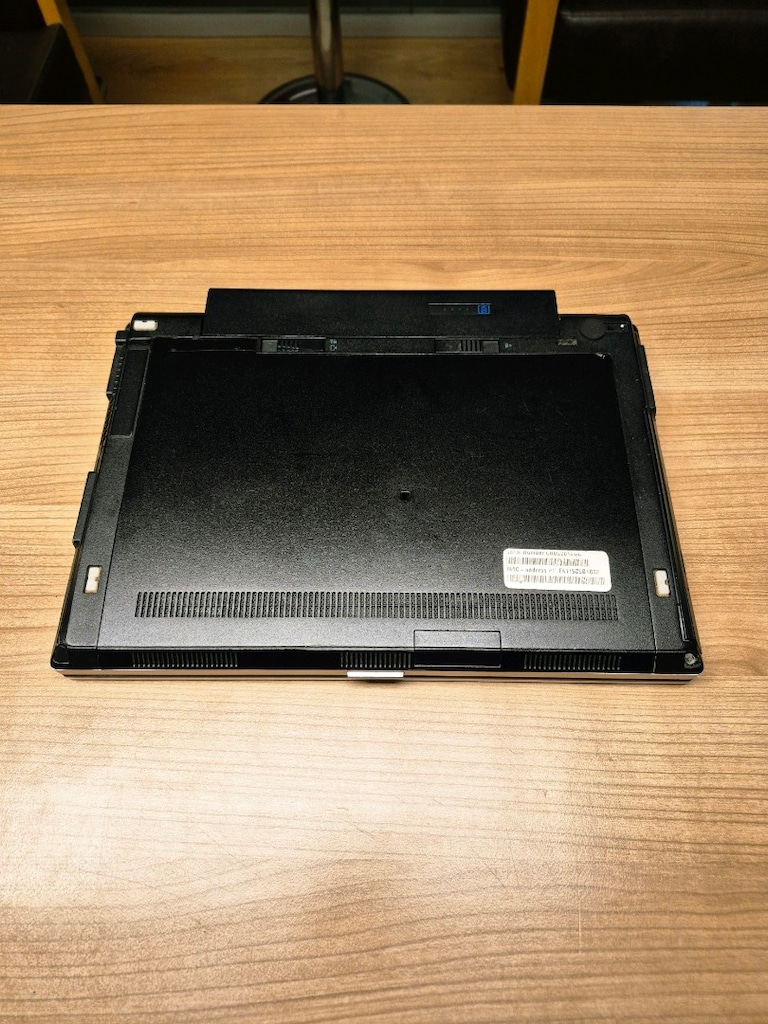 Laptop HP i7 İşlemci 240GB SSD Pili Yeni - 8