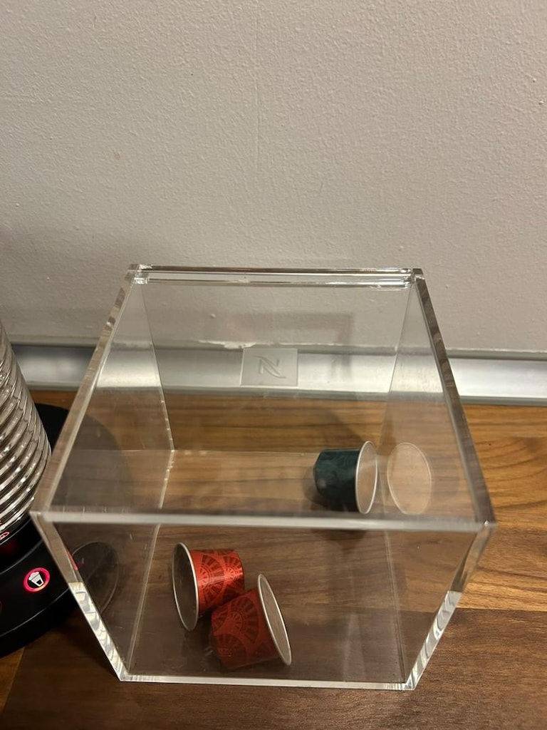 Nespresso Essenza + Aeroccino 4 - 7