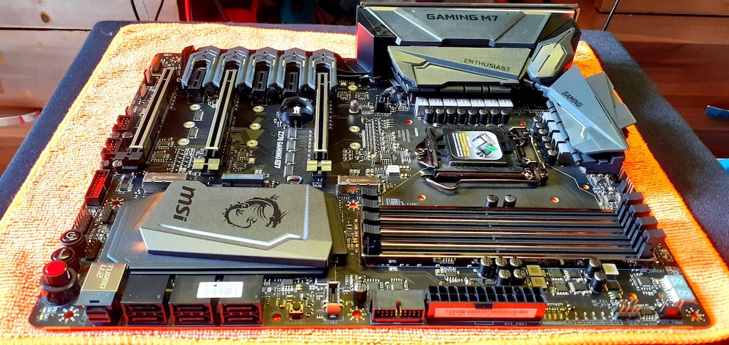 MSI Z270 GAMING M7 SIFIR Gibi 1151 Soket 6 ve 7.ci nesil Anakart - 8