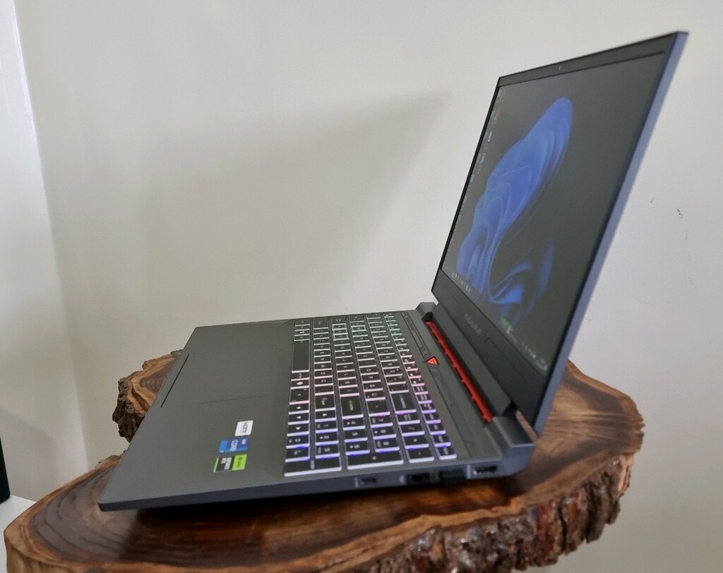 Excalibur i7-13620H RTX 5050 E.K 64 GB DDR5 RAM 1 TB SSD - 6