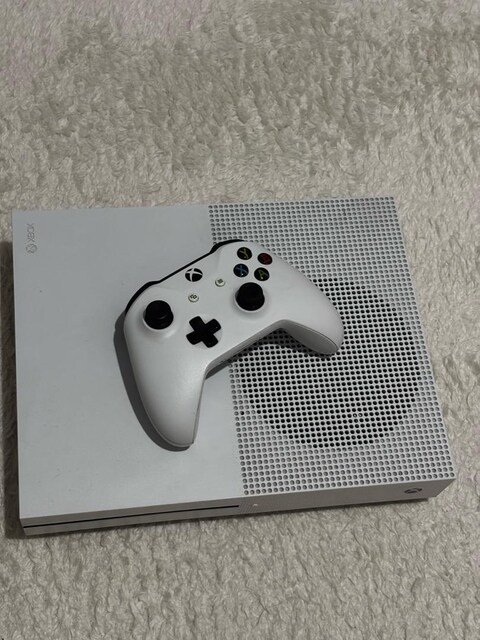 Xbox One S/1TB/Tek kollu