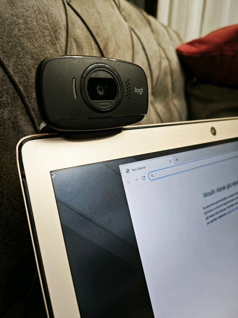 Logitech B525 HD Webcam - Otomatik Odaklamalı & Dahili Mikrofonlu - 4