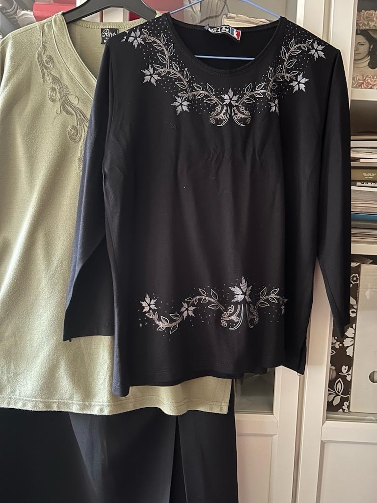 Büyük beden Siyah gabardin Etek 50 bd+2 adet nakışlı Penye