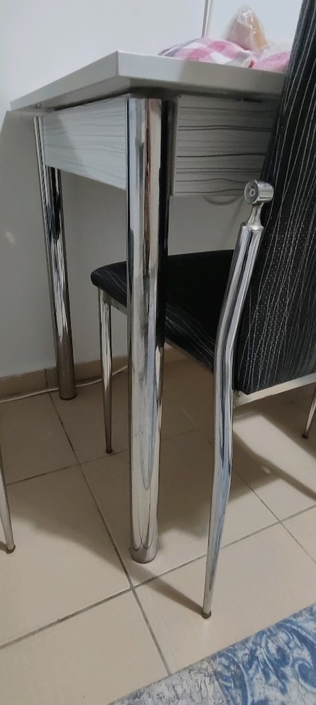 Tertemiz Açılır Mutfak Masası + 4 Sandalye - 4