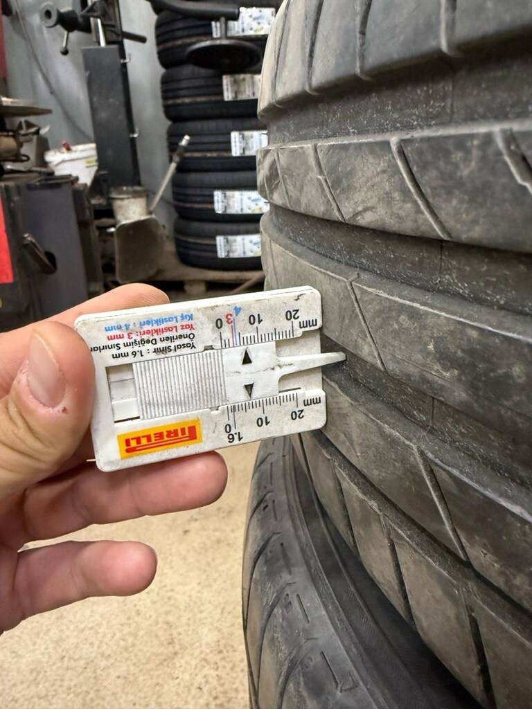 205 55 R17 KUMHO PS71 - 6