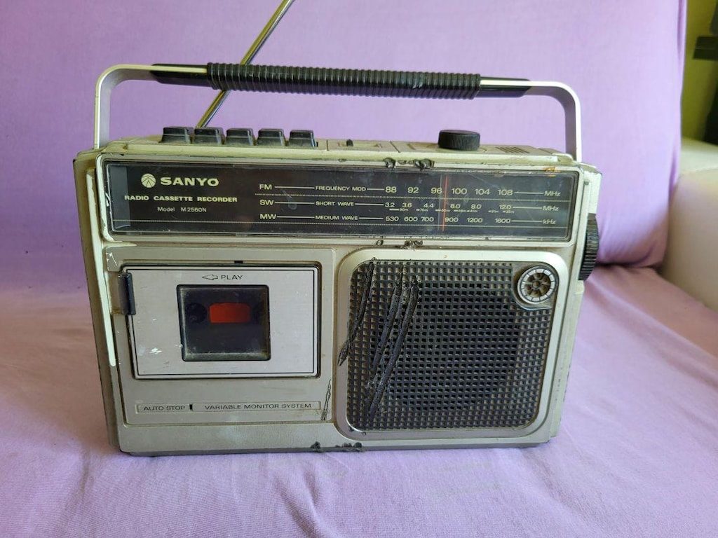 Japon yapımı Sanyo Radyo kasetçalar - 4
