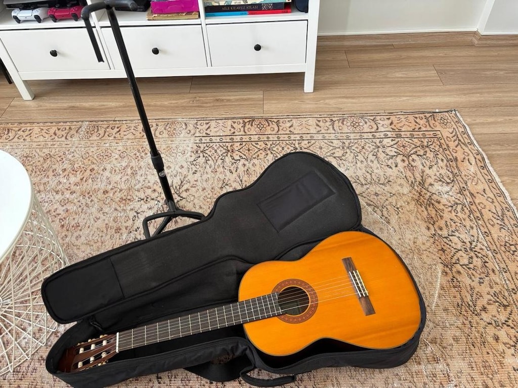 Yamaha C70 Gitar - 3