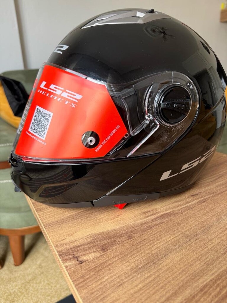 LS 2 FF 370 GURONI - 5