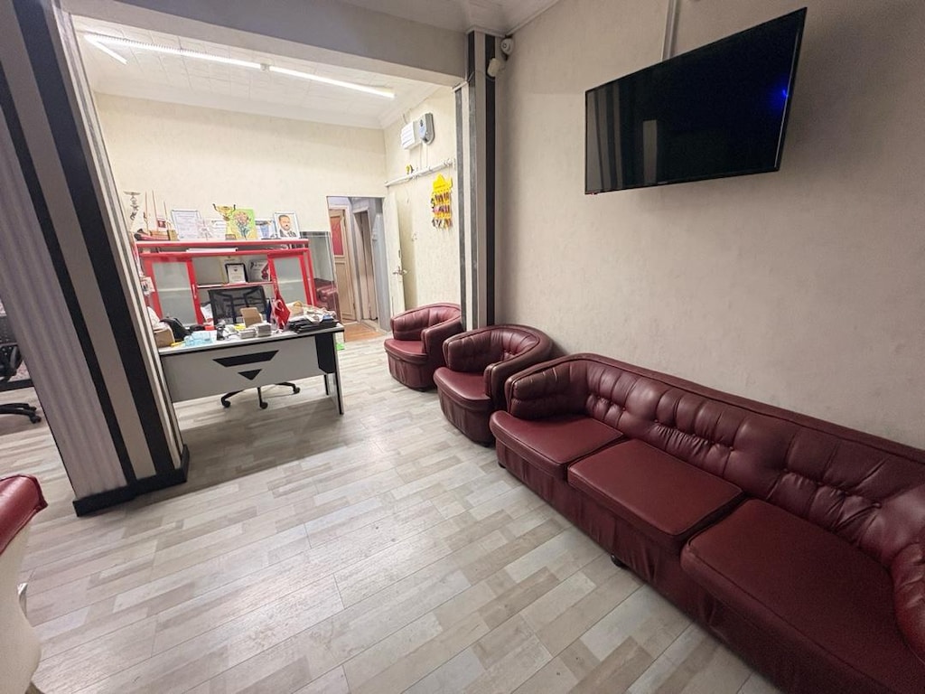 Ofis eşyaları