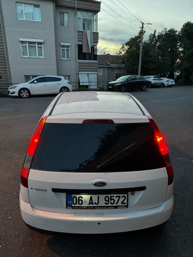 Değişensiz Ford Fiesta İnci Beyazı - 6