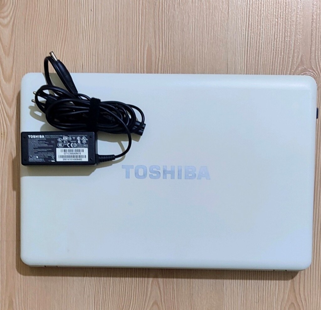 Toshiba satellite laptop tertemiz - 3
