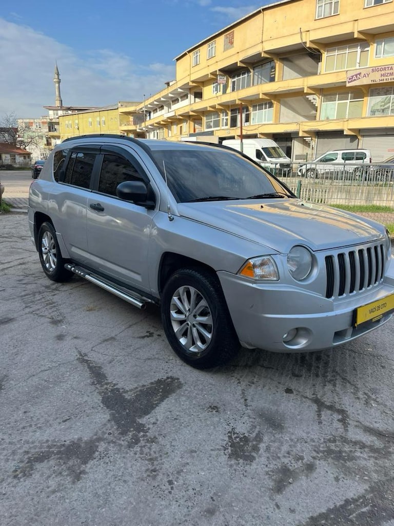 Jeep Compass - 10