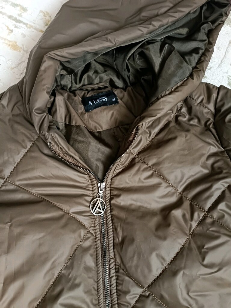 kapitone mont - 2