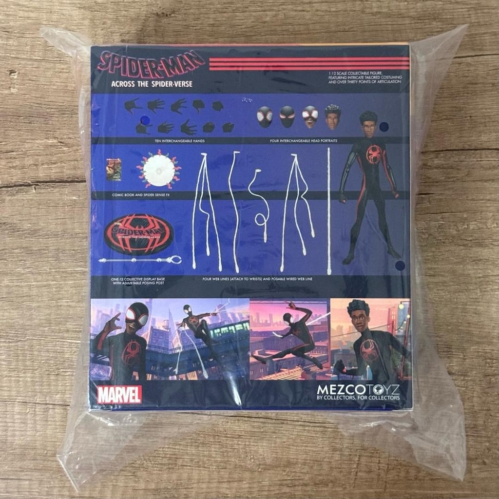 Mezco One:12 Spider-Man Miles Morales - 3