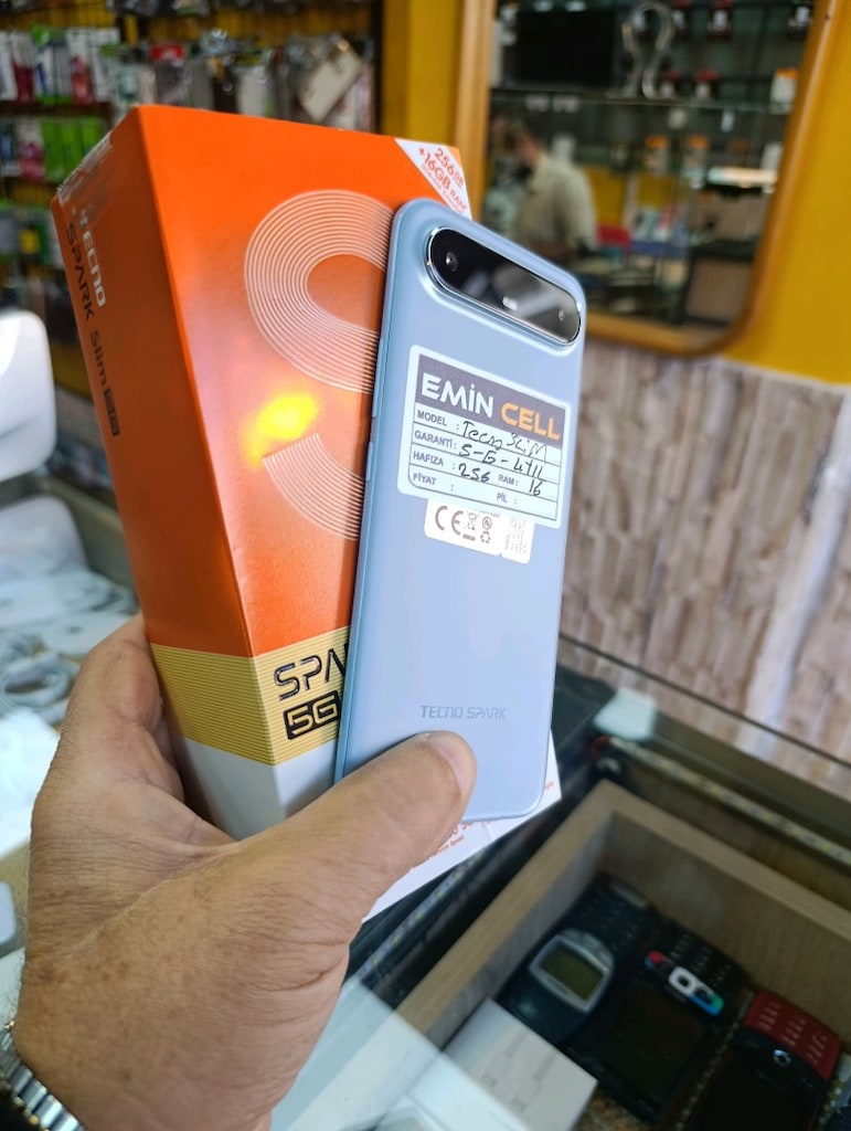 tecno slim 5 G 256 GB - 4