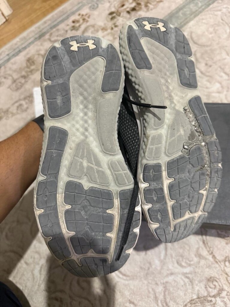 Under Armour 42 numara temiz - 6