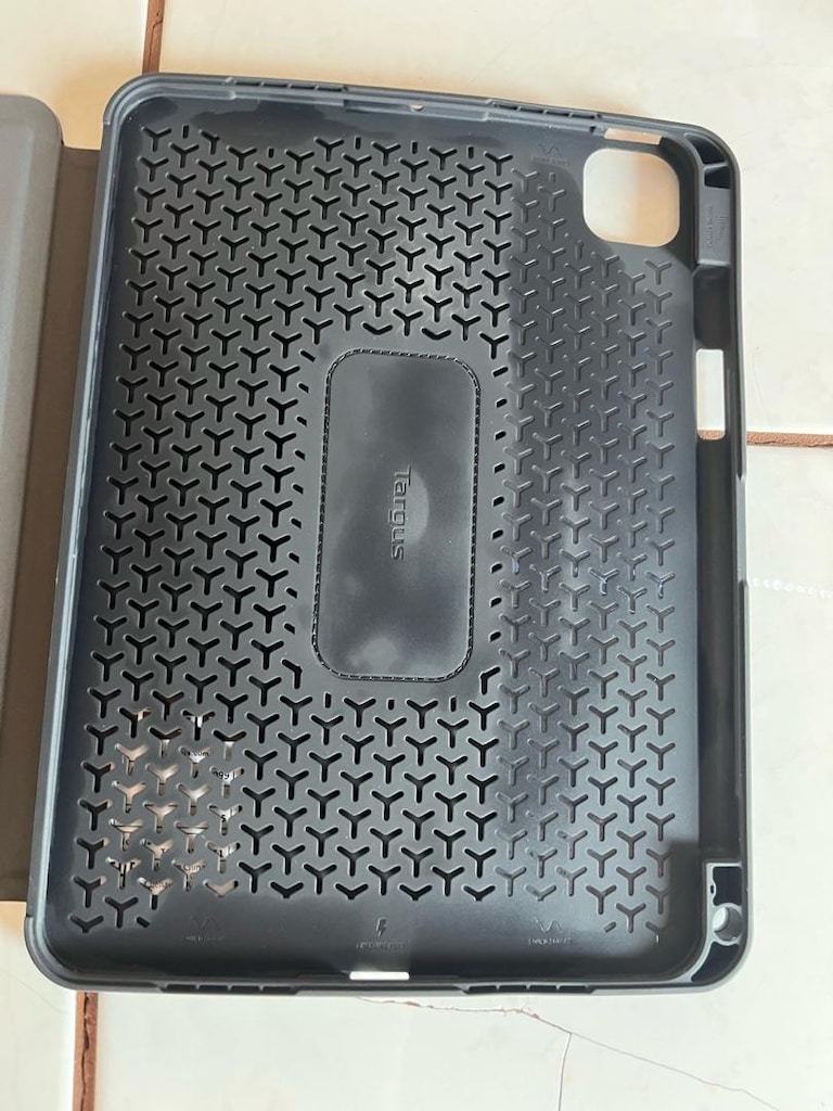 TARGUS THZ987 Click-In Rotation iPad Pro 11" (M4) Tablet Kılıfı - 3