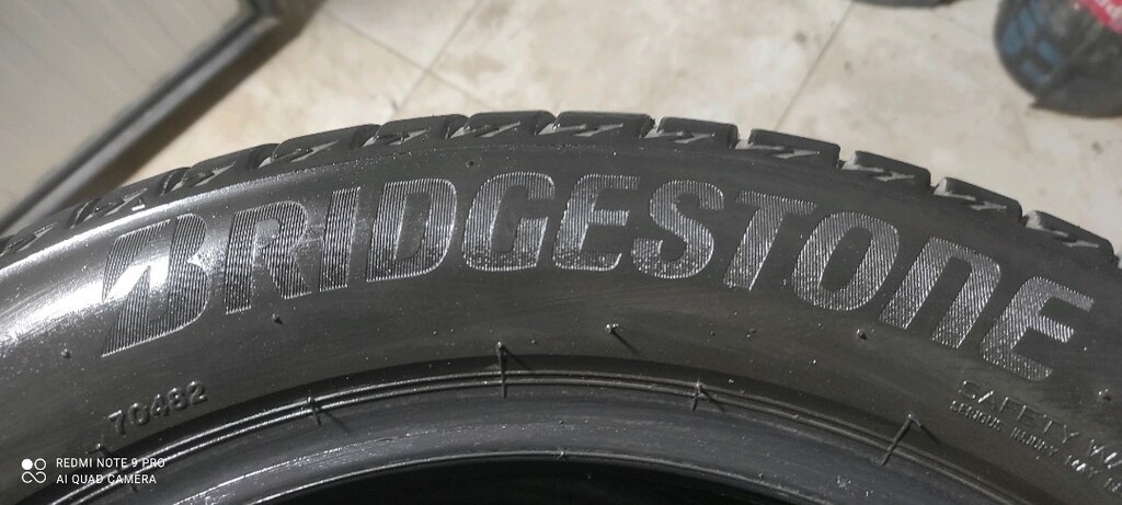 205/55/17 DİŞ DERİNLİĞİ HARİKA BRİDGESTONE MARKA 2 ADET TOPLAM 3150 tl - 7