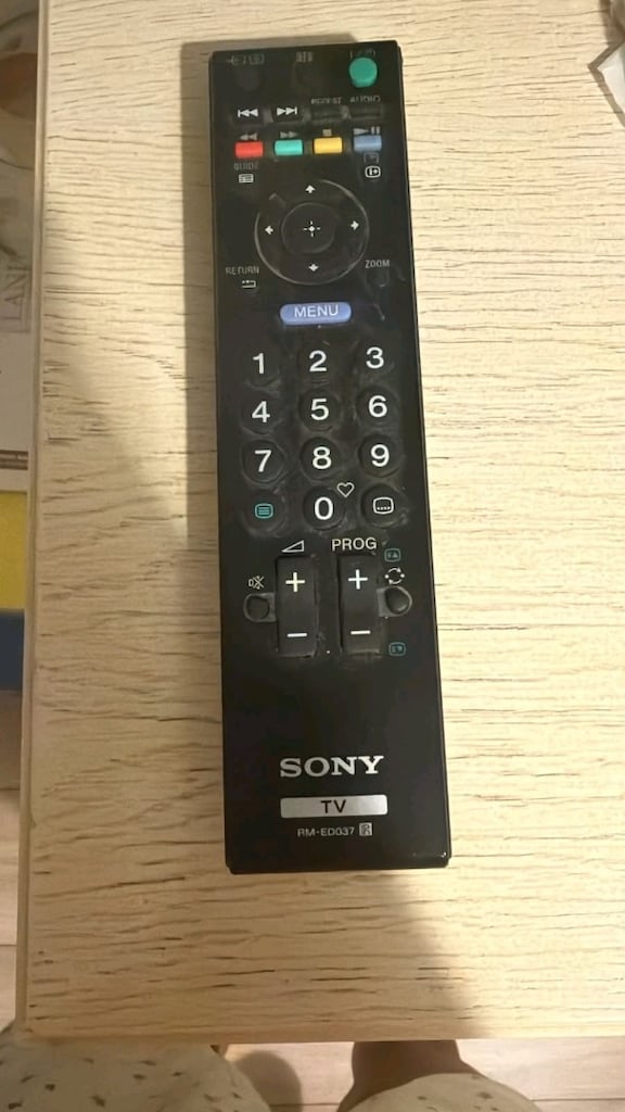 Sony Bravia LCD TV - 6