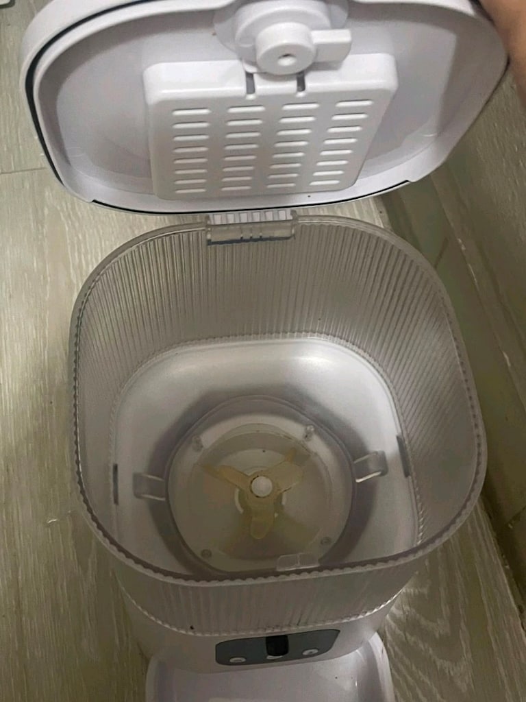 otomatik kedi mama kabı - 2