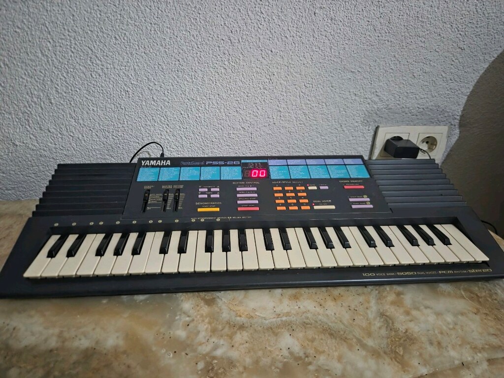 YAMAHA PSS-26 - 2