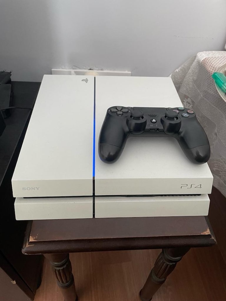 TEMİZ PS4 500 GB - 2