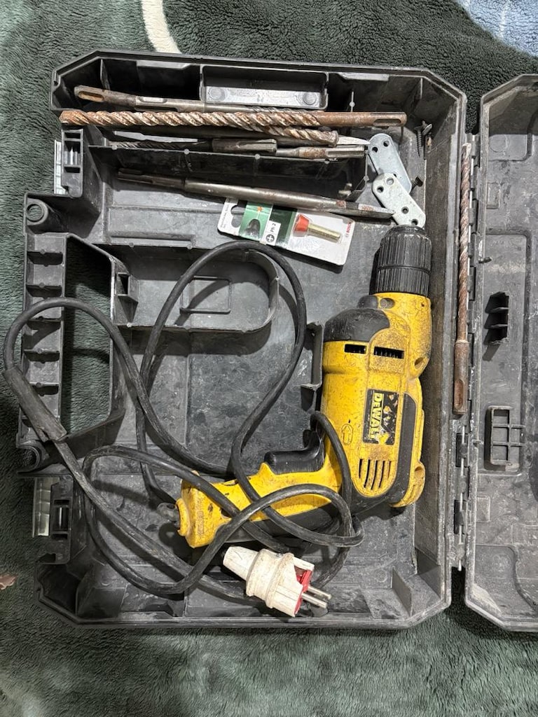 DEWALT KIRICI DELİCİ MATKAP (SDS-PLUS) KUTULU SET - 3
