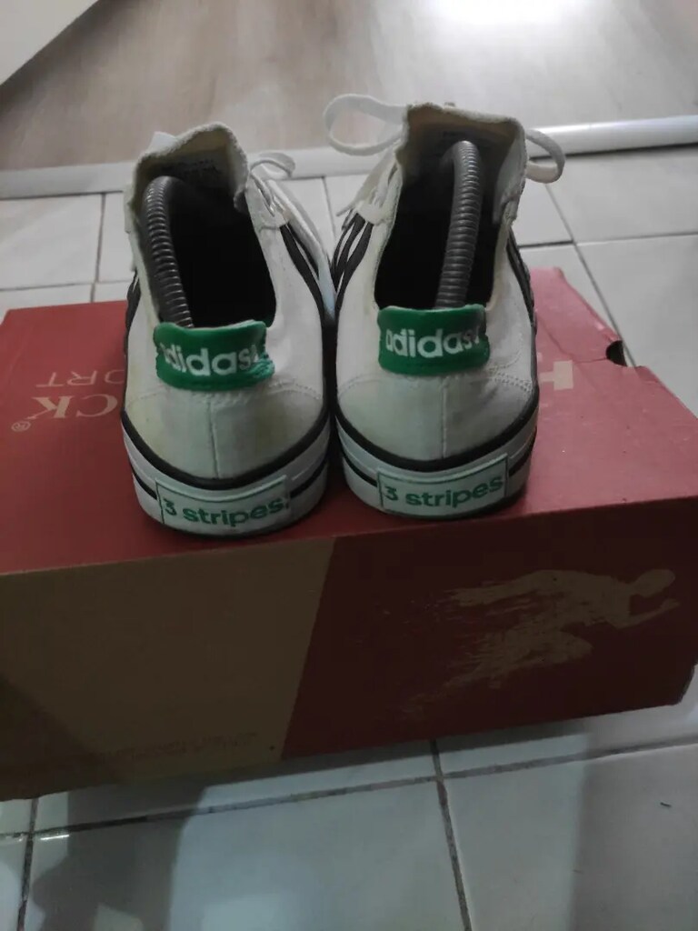 Adidas neo - 3