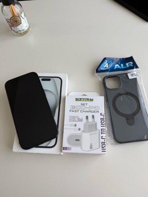 iPhone 15 128 GB Siyah | Temiz Kullanılmış | Kutu Ve Aksesuar
