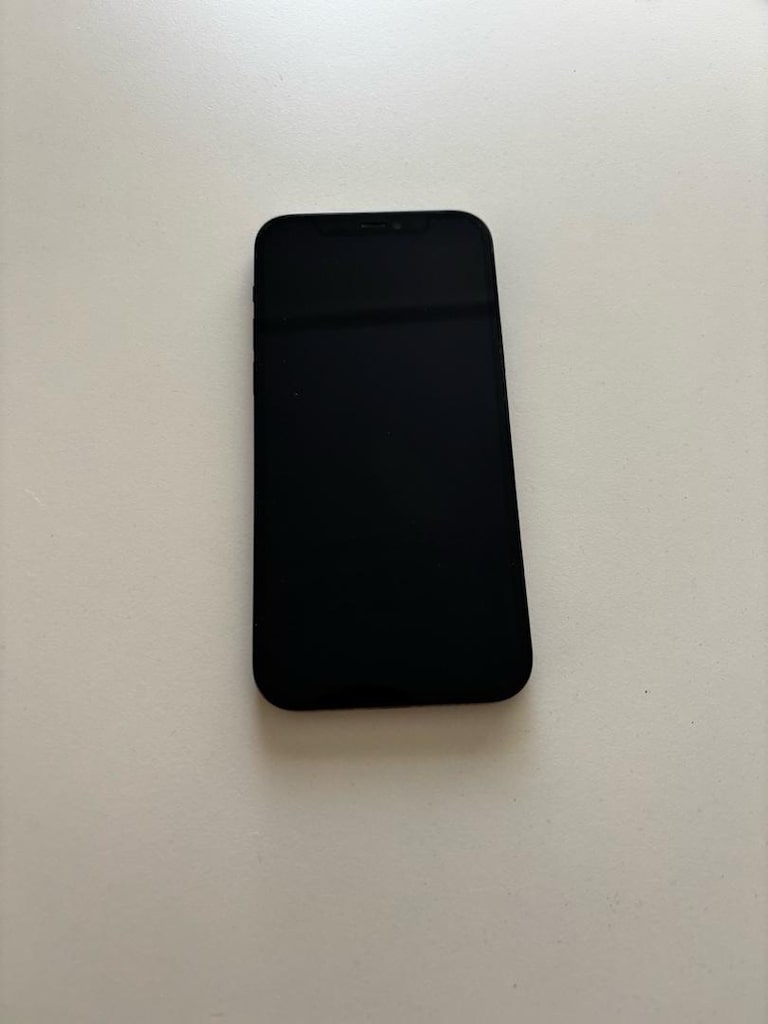 2. El iphone 12 64gb Siyah Çiziksiz - 3