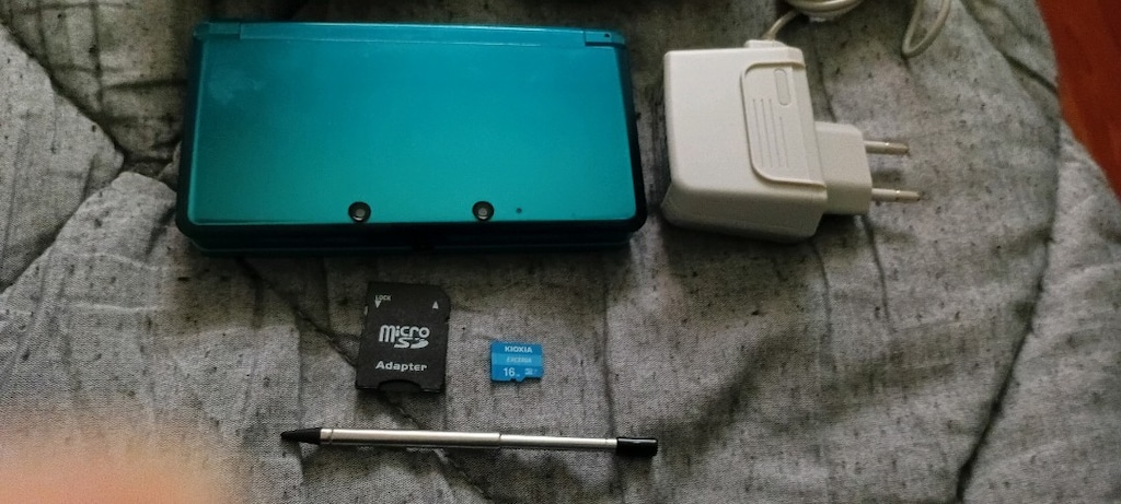 NİNTENDO 3DS=ŞARZ ADAĞTER= KALEM=16GB Hafiza=1=ORJ OYUNCRT-001 PAL EUR - 2