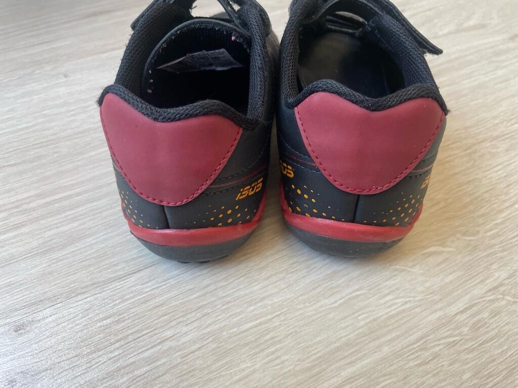 kinetix 28 no cocuk krampon - 3