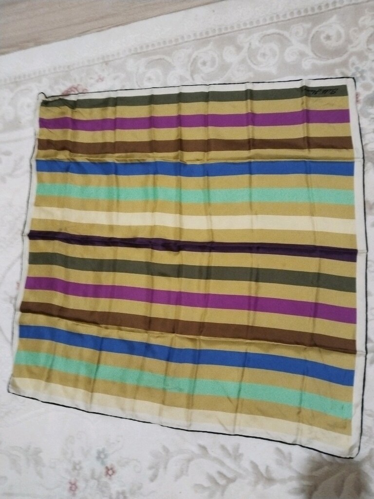 Silk Home eşarp