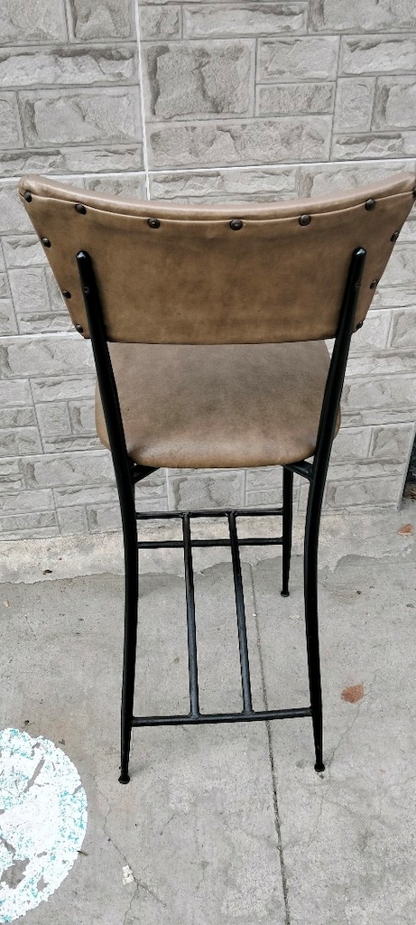 Sırt destekli, metal iskeletli bar sandalyesi - 4